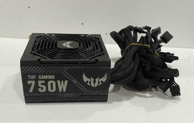 ASUS TUF GAMING SİYAH 750WAT POWER