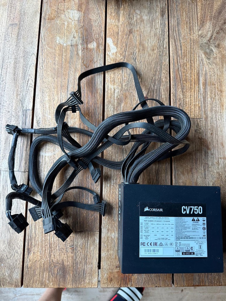 CORSAİR CV750 - GÜÇ KAYNAĞI