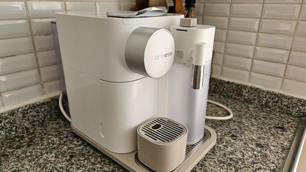 Nespresso F541 Gran Latissima Kahve Makinesi - 2