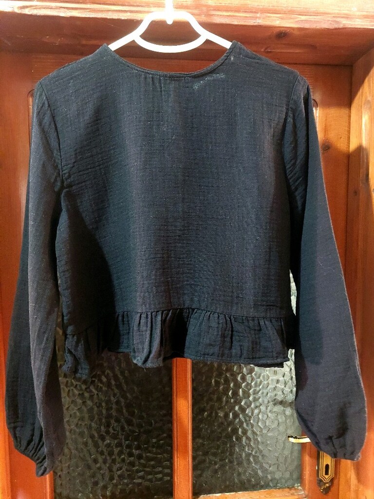 Müslin kumaş etek ucu fırfırlı Crop bluz - 7