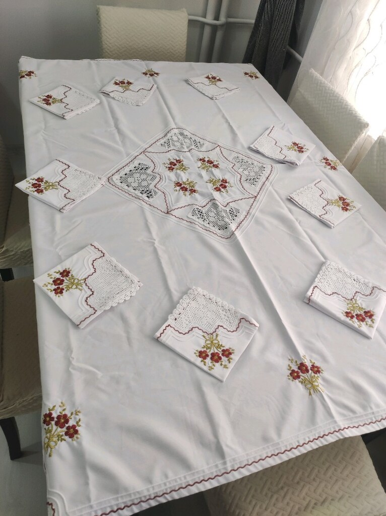 sıfır elde işi masa takımı 10 adet peçete 1 masa örtüsü - 4