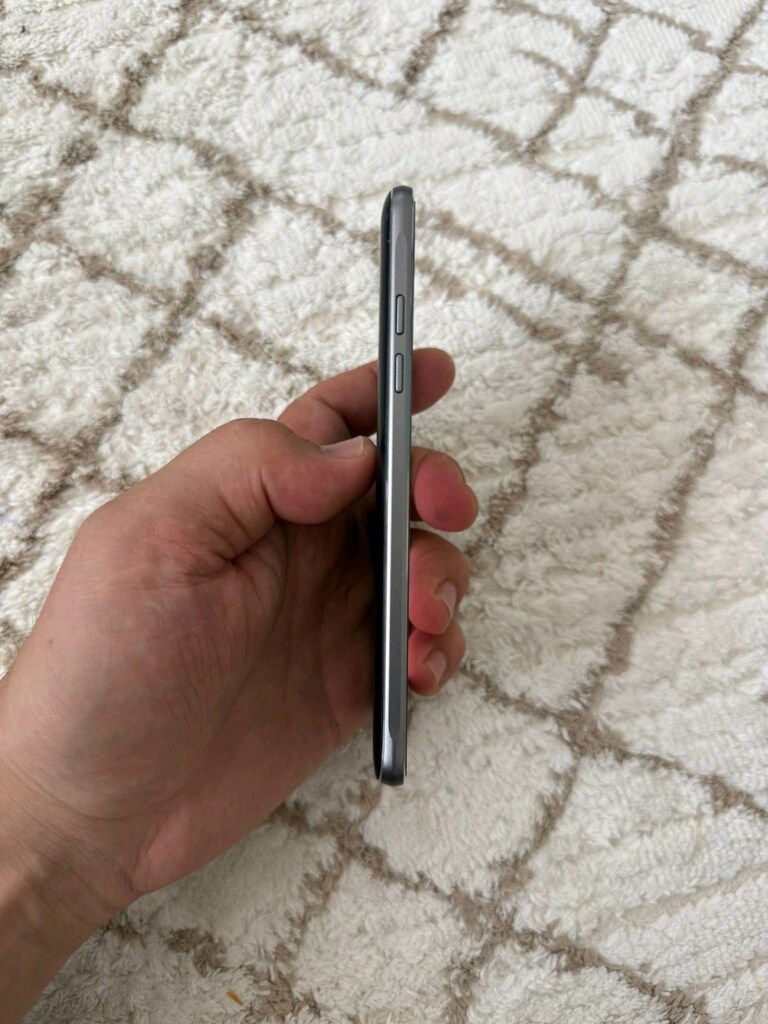 Samsung Galaxy J5 2016 - 4