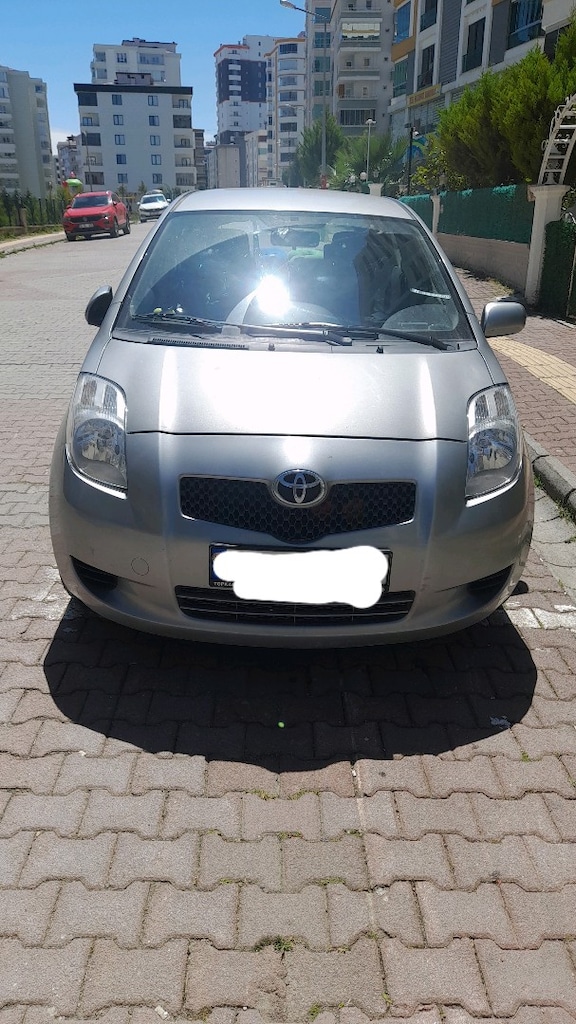 2006 model toyota yaris 1.3 - 4