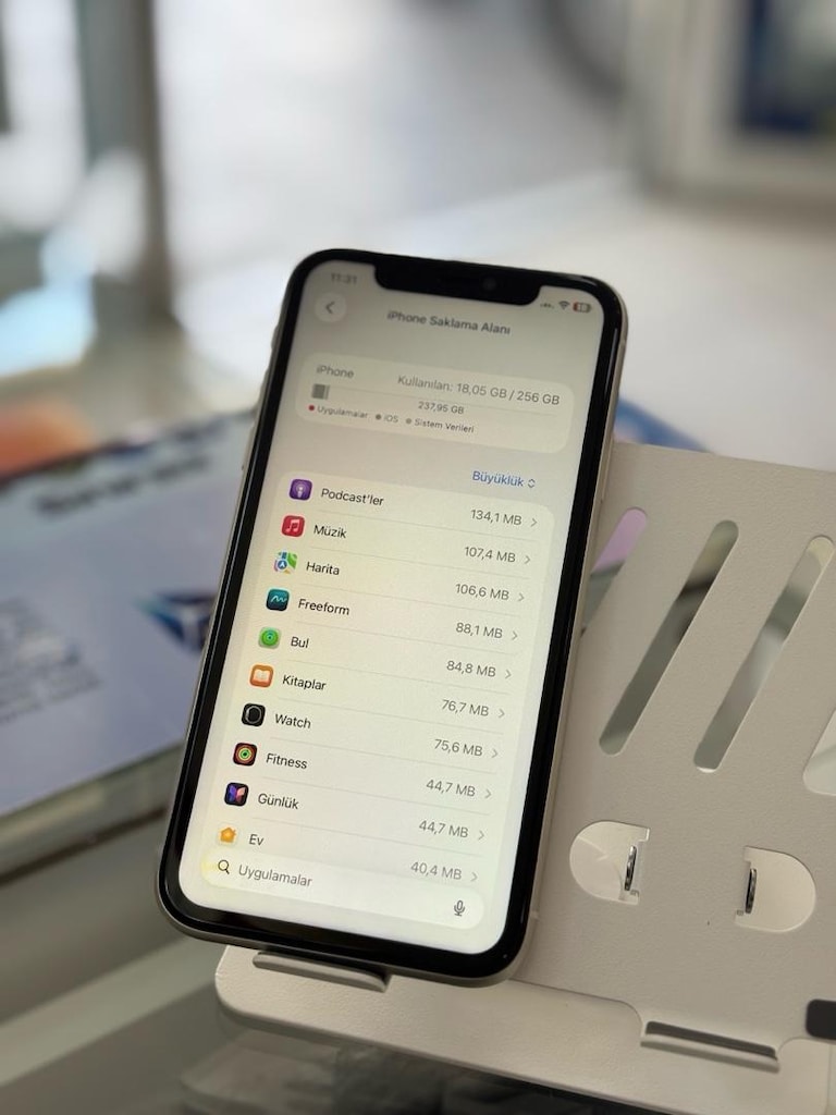 128 GB İPHONE 11 TERTEMİZ SIFIR AYARINDA - 10