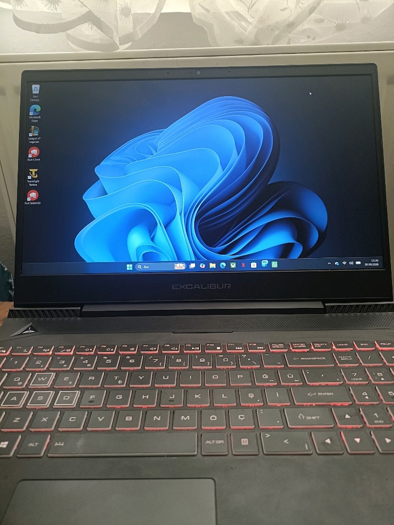 CASPER EXCALIBUR G770 i5-12450H |GTX - 6