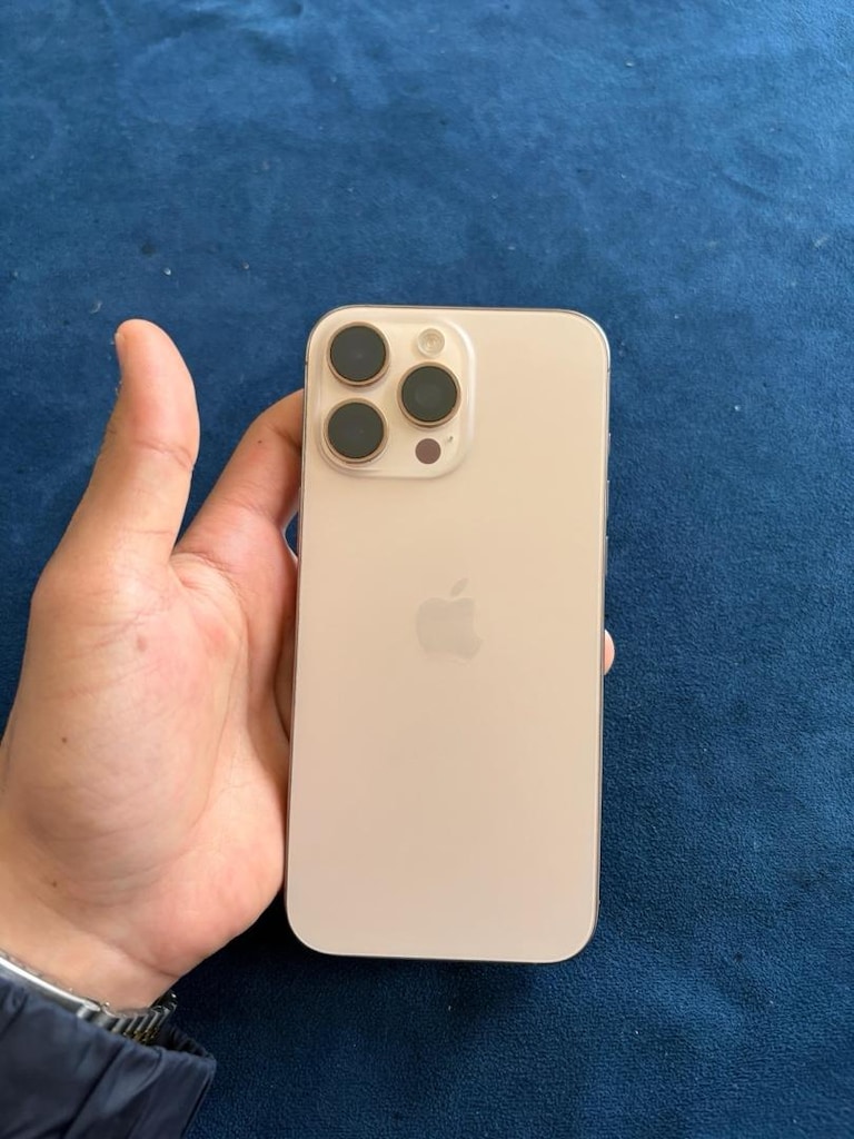 iPhone 16 pro Max - 5