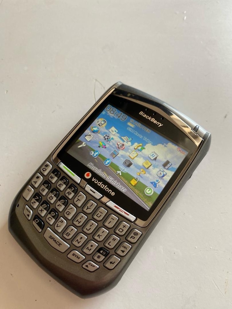 BlackBerry 8700v Cep Telefonu - 4