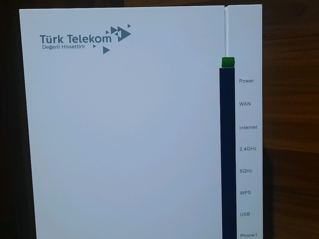WİFİ 6 FİBER MODEM YENİ NESİL 5G VE 2.4G, ZTE, F82C - 4