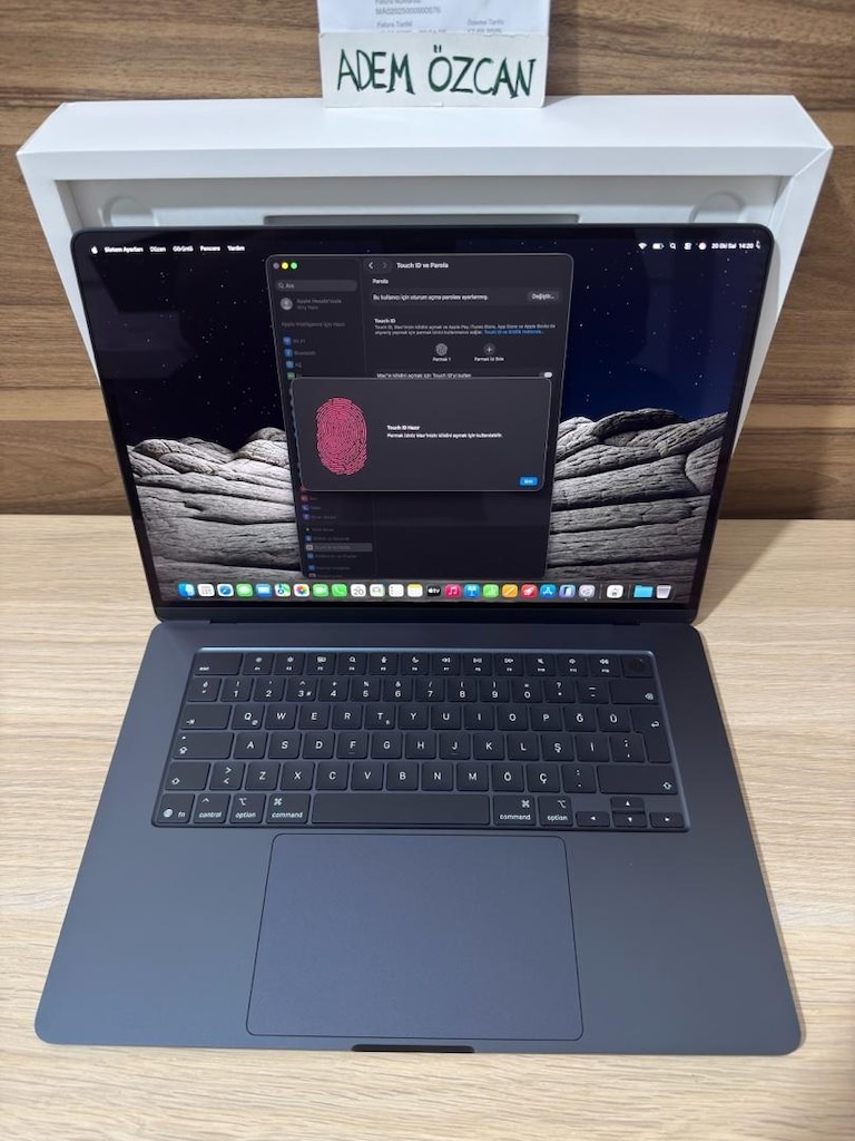 MacBook Air / M5 / 15 inç / 16 GB Ram / 512 GB Ssd - 4