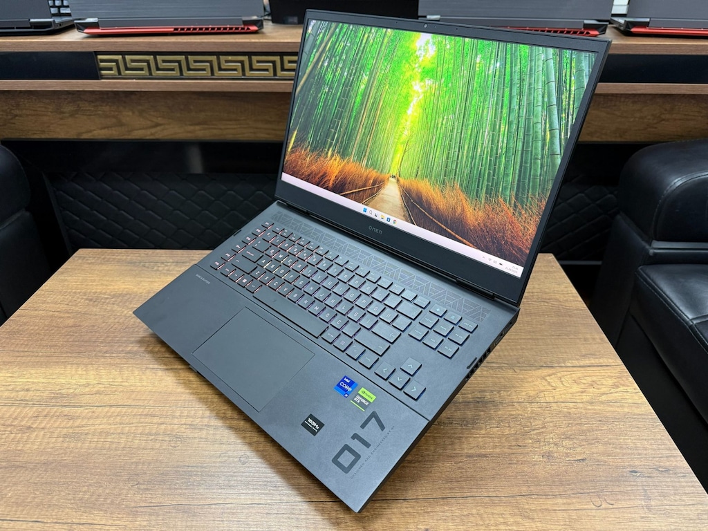 HP Omen 17 Core i9-13900HX 32GB 1TB RTX4080 17.3" QHD Gaming Notebook - 3