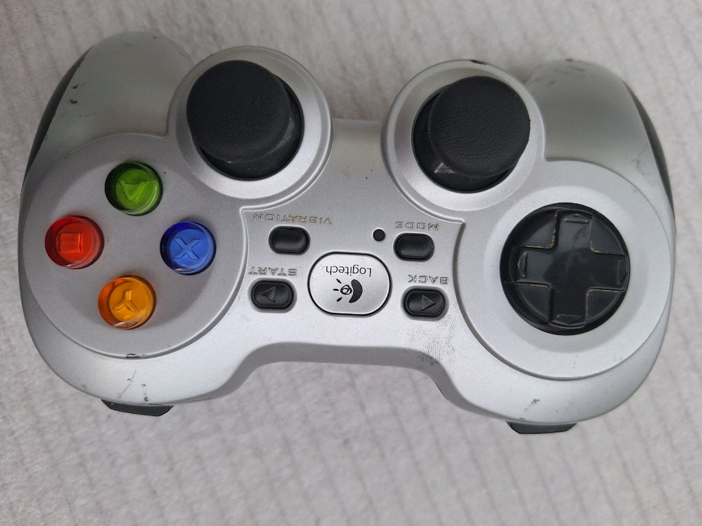 logitech oyun konsolu - 2