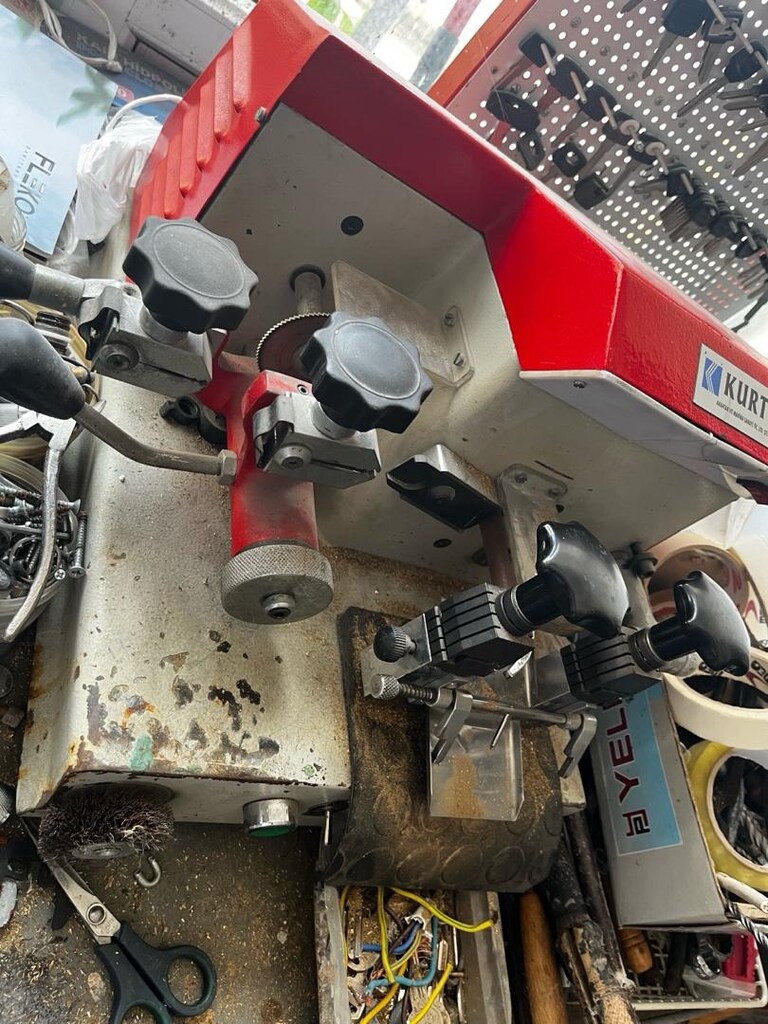 ikisi satılık anahtar çekme makinesi - 2