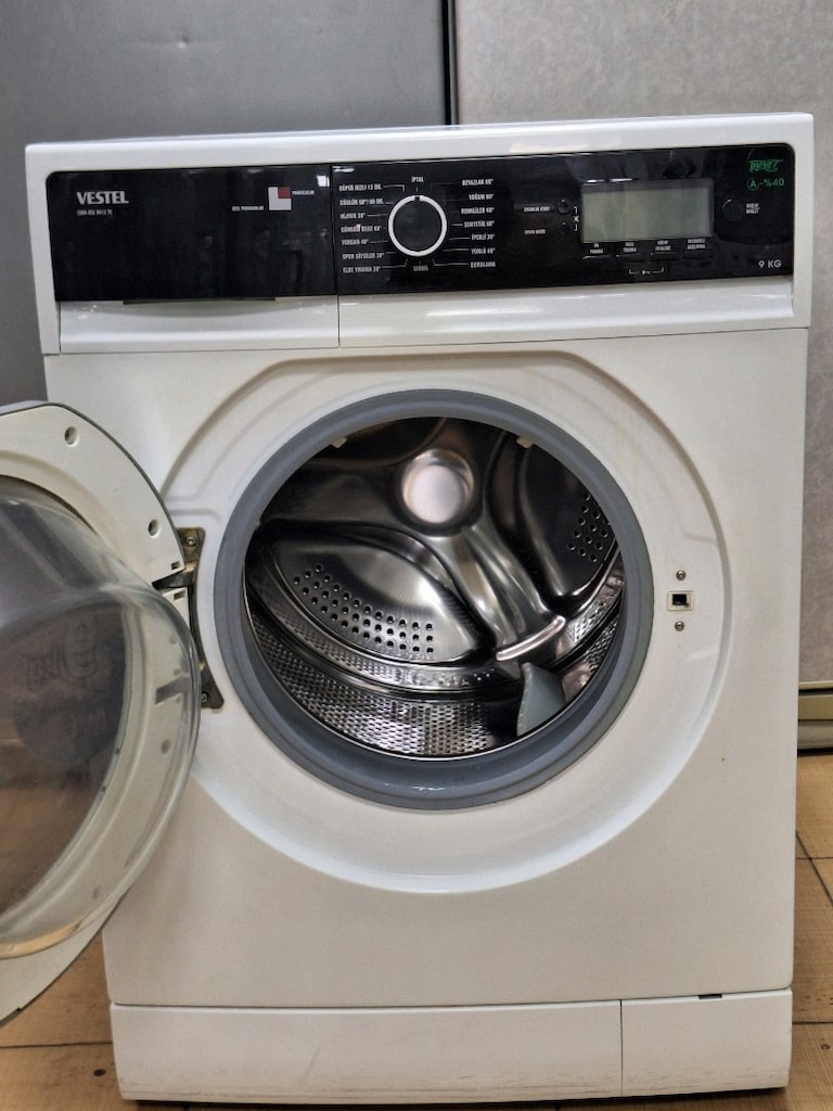Çok temiz 9kg A+++ çamaşır makinesi tertemiz sorunsuz dijitalli - 2