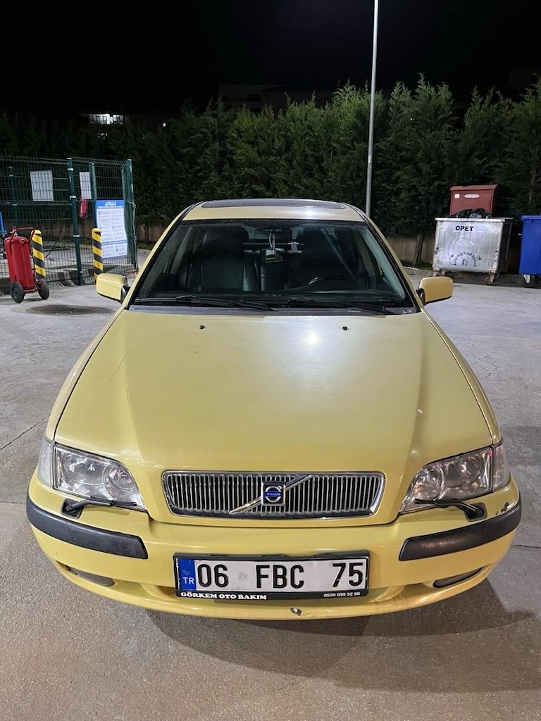 Volvo S40