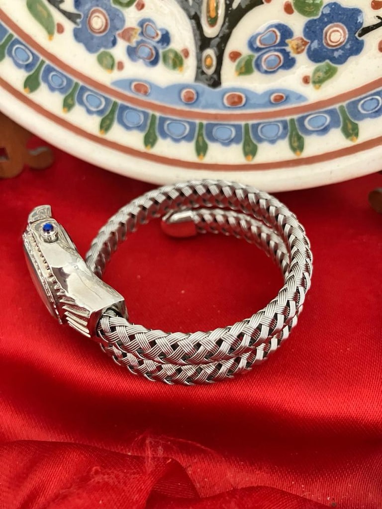 Bvlgari Taşlı beyaz kadran Gümüş tonlu örme Bilezik Saat - 5
