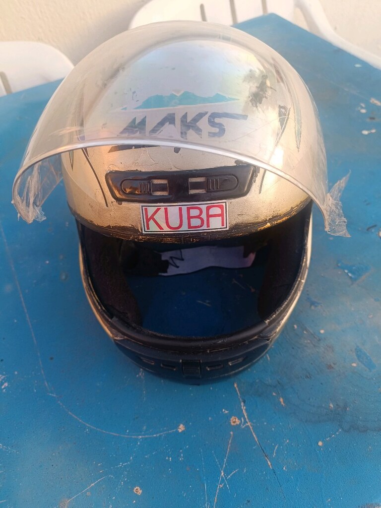 Kapalı camlı kask - 3