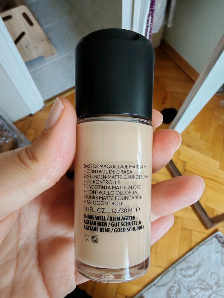Orjinal Mac Studio Fix SPF 15 (NC12) - 2