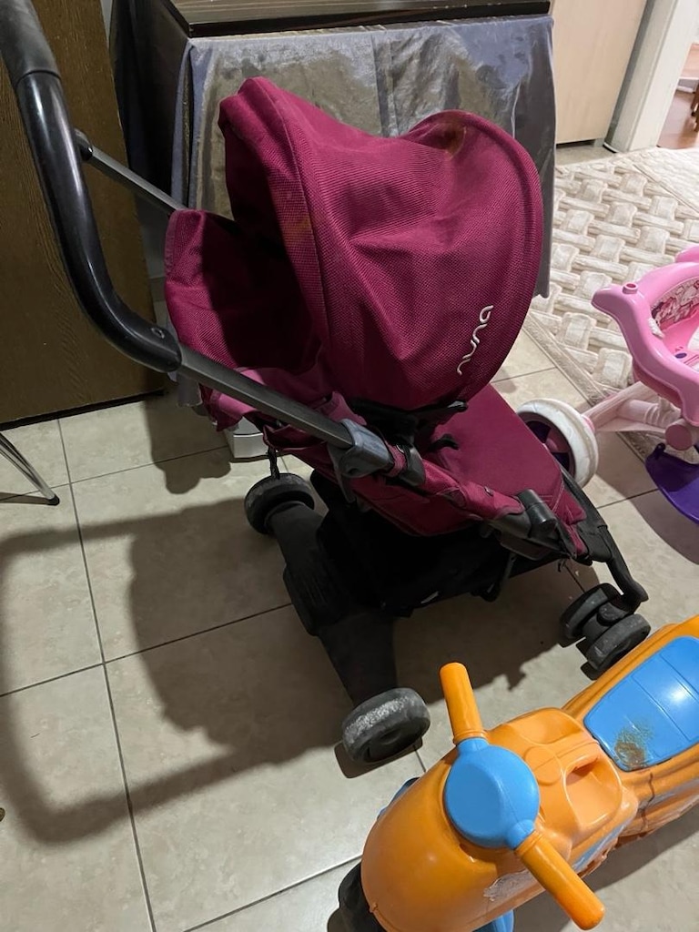 Bebek arabası 2 bisiklet hepsi 1000₺ - 4