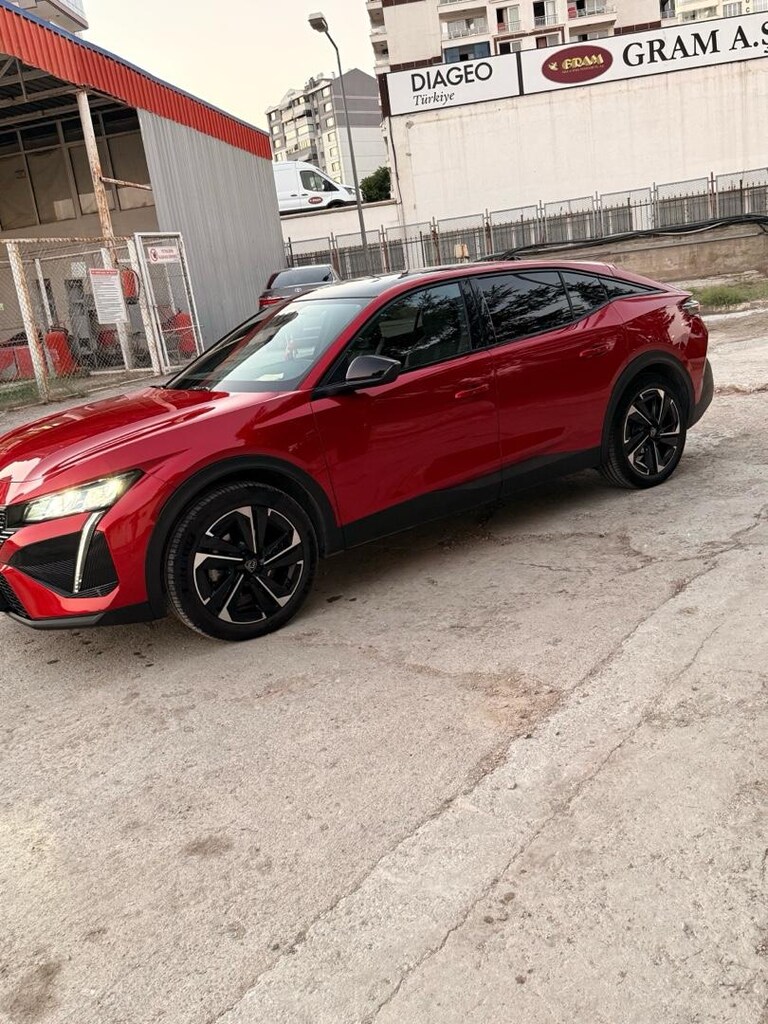 2025 ARALIK ÇIKIŞLI PEUGEOT 408 | KIRMIZI | CAM TAVAN | 9.500 KM - 8