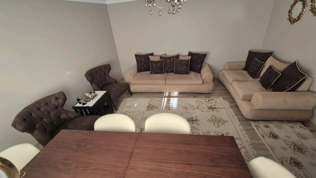 Titiz ve temiz kullanılmış yeni gibi 3+2+1+1 ve masa sandalye takımı - 14