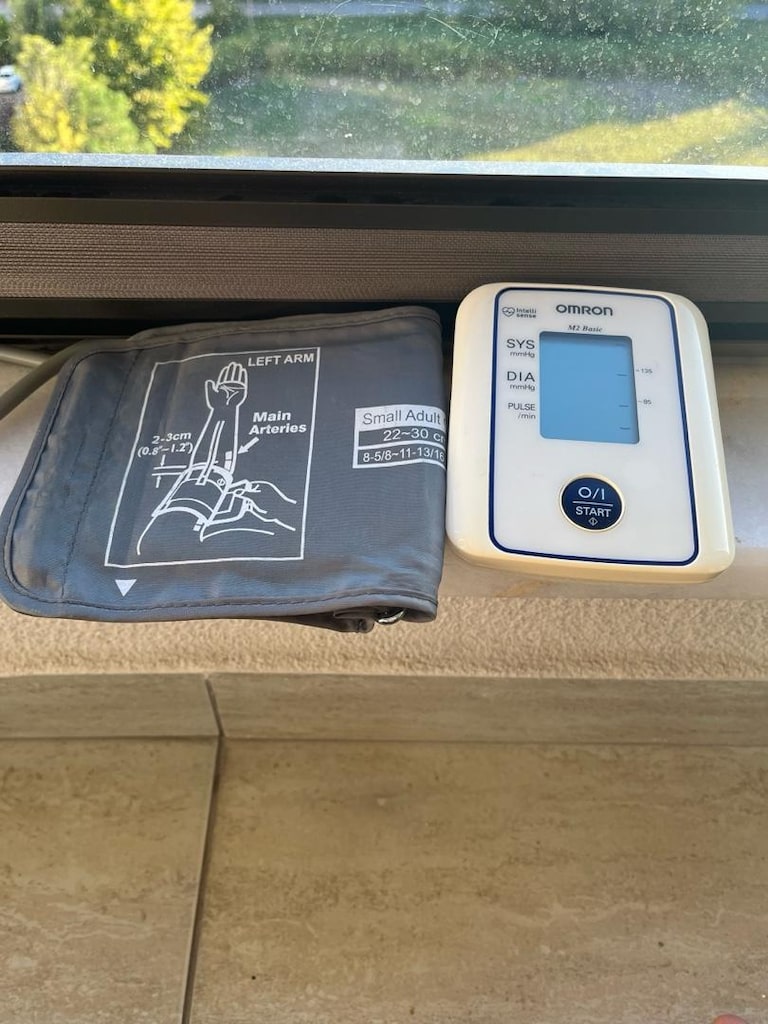 Omron M2 Basic Koldan Ölçer Dijital Tansiyon Aleti (Çok Temiz) - 8