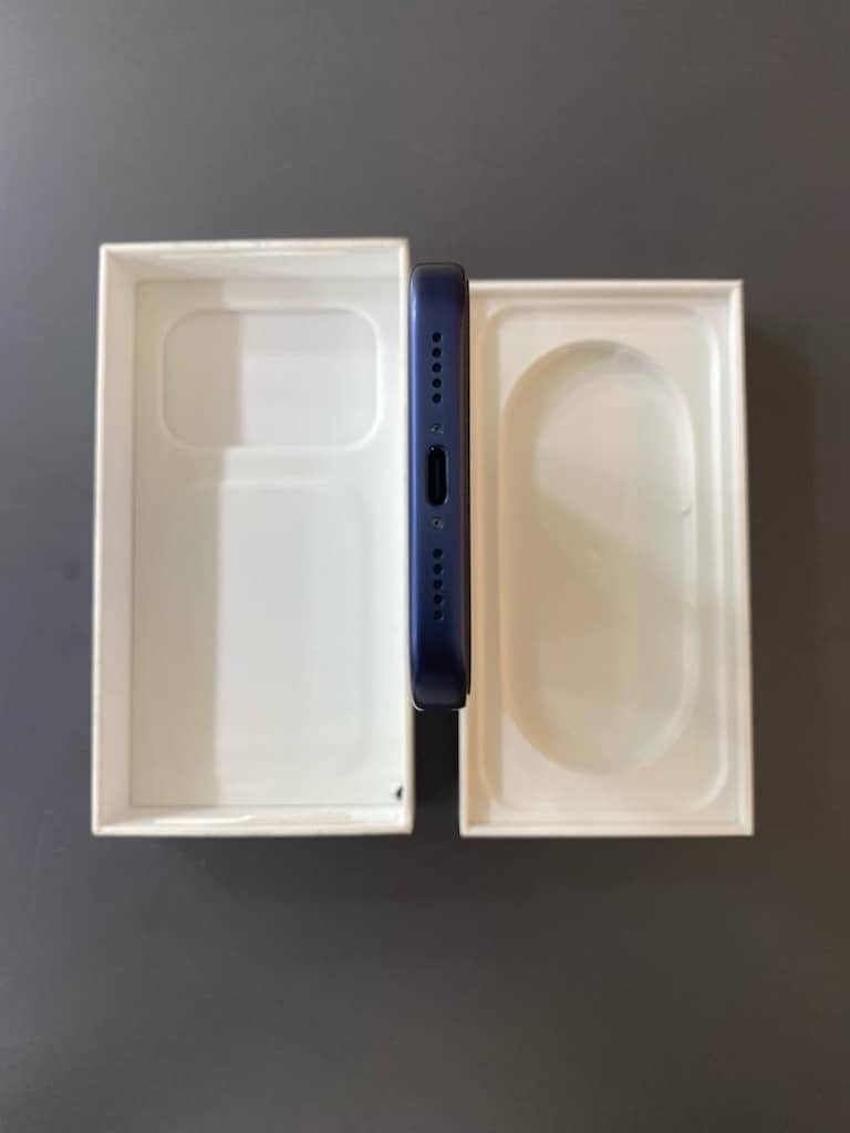IPHONE 17 PRO 256 GB ABİS MAVİ DEĞİŞENSİZ TERTEMİZ YD - 5