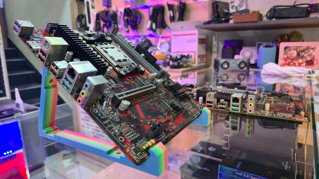 YUNUS ELEKTRONİKTEN AMD RAYZEN 7 7800X 3D İŞLEMCİ + B650 ANAKART SET ! - 2