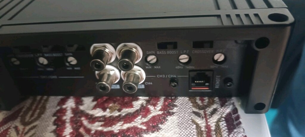 Araç Soundmax 4 Kanal Amfi ve Kabinli Kenwood 30 cm Subwoofer Bass - 9