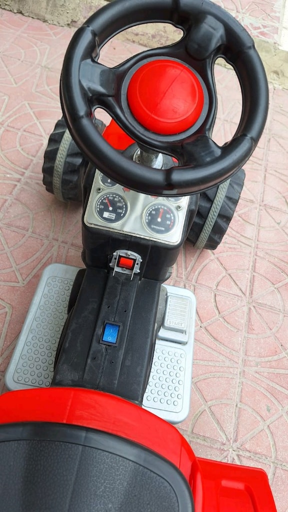 Akülü Ve Petallı Çocuk Araba - 3