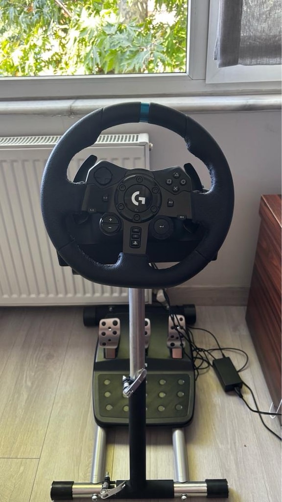 logitech G923 - 2