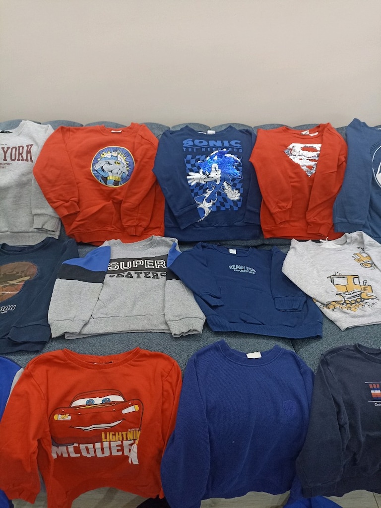 sweatshirt ve eşofmanlar hepsi marka adrese teslim yapılır - 4
