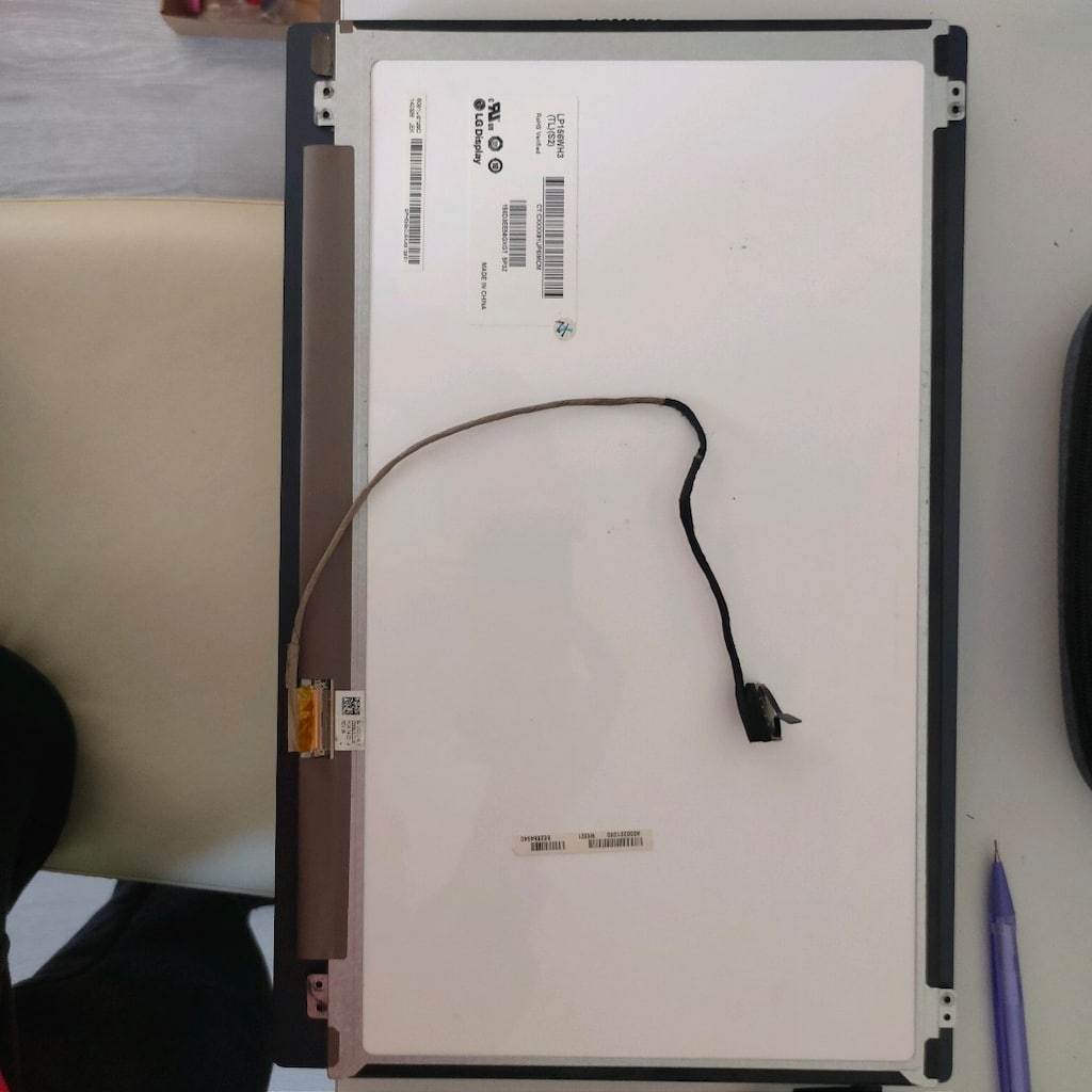 Arızalı Toshiba Laptop - 2