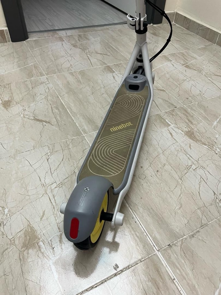 Ninebot Segway ZING E8 Elektrikli Scooter – 16 km/h – 50 kg - 4