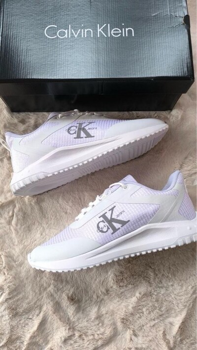 ‼‼İNDİRİMLİ‼Calvin Klein ERKEK SNEAKER (BEYAZ - GRİ LOGO)