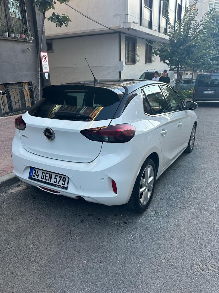Temiz aile aracı cam tavanlı - 3
