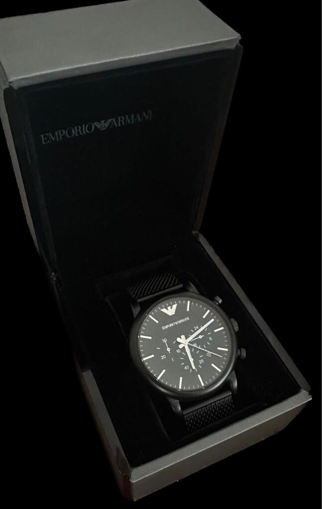 Armani Saat