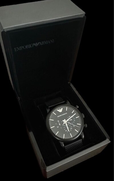 Armani Saat
