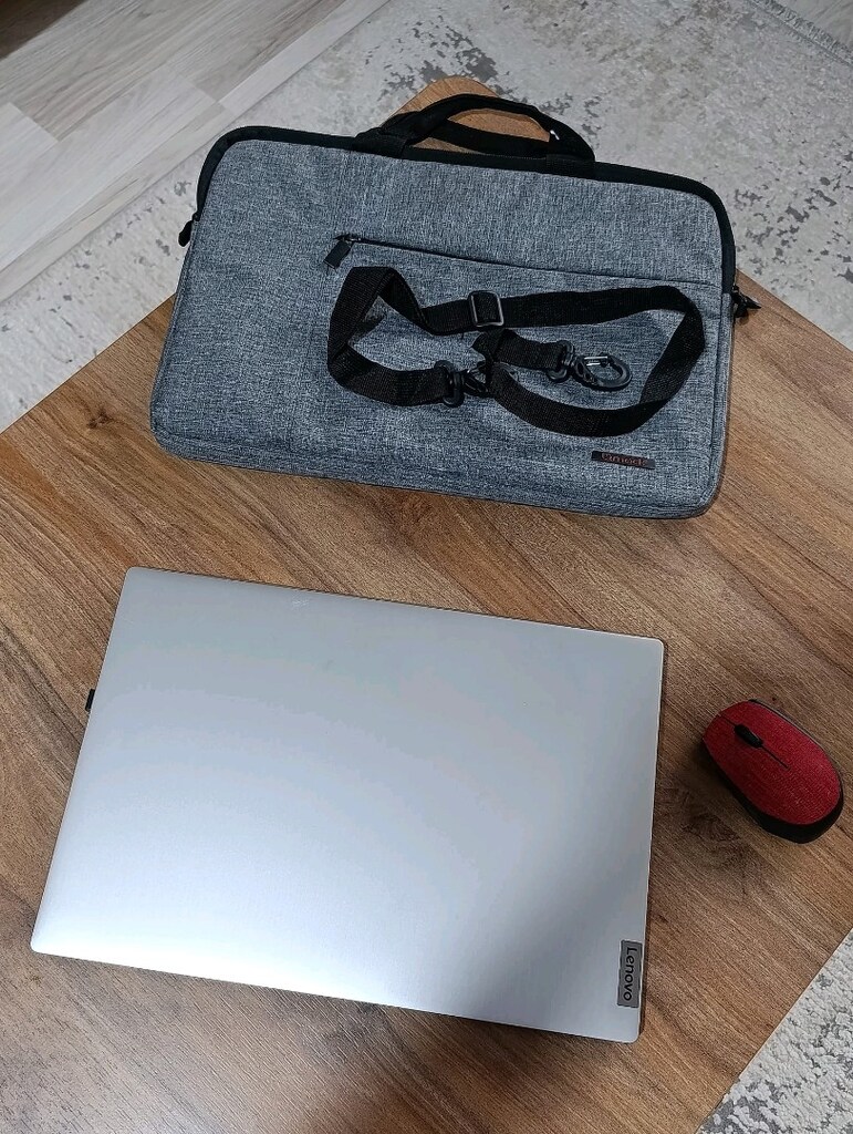 Lenovo IdeaPad 3 15ADA05 Ryzen 3 3250U 8GB 256GB SSD - 7