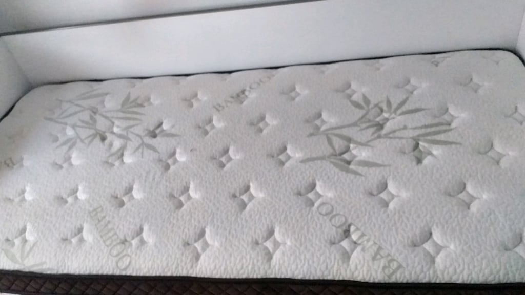 Yeni gibi özel yapım genç odası - 2