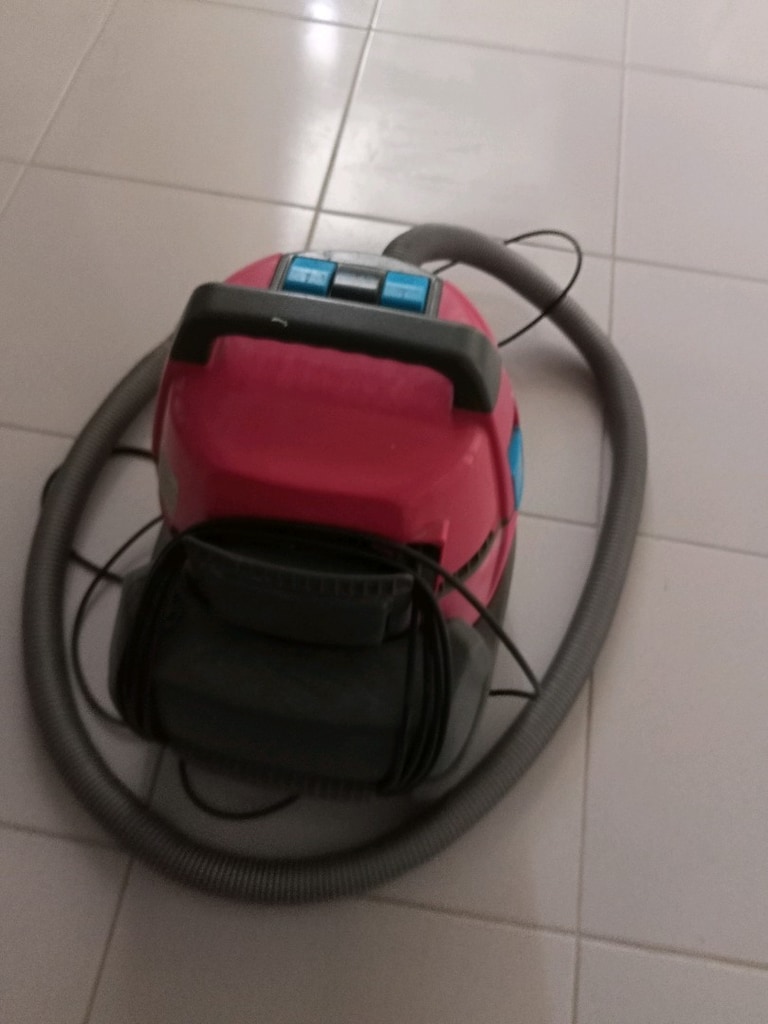elektrik li süpürge iki adet - 3