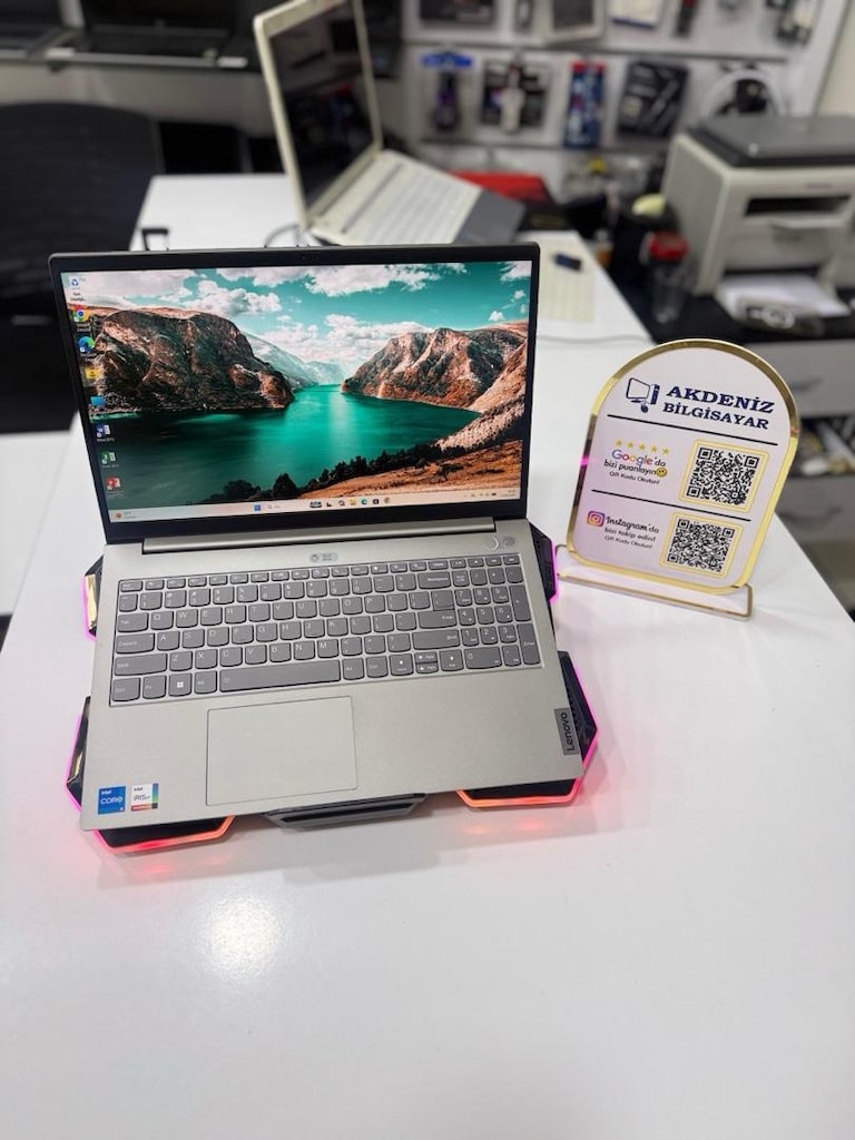 SIFIRINDAN FARKSIZ LENOVA THİNKBOOK LAPTOP İNTEL İ5 - 2