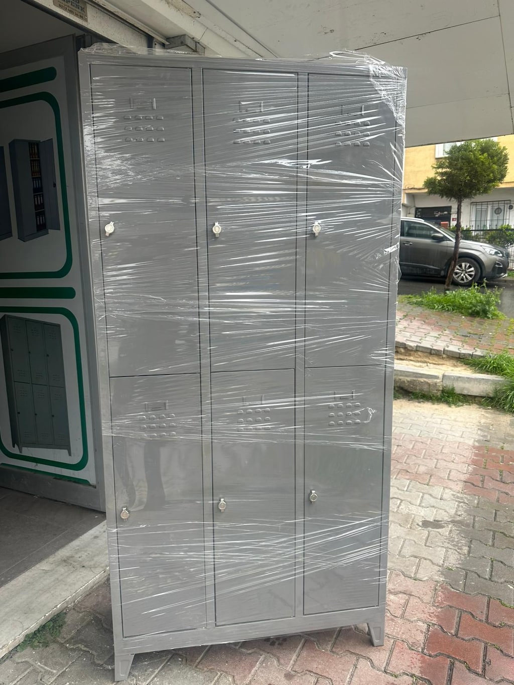 İSYERLERİ FABRİKALARA 6 KAPAKLI SOYUNMA DOLABI ÜCRETSİZ TESLIM