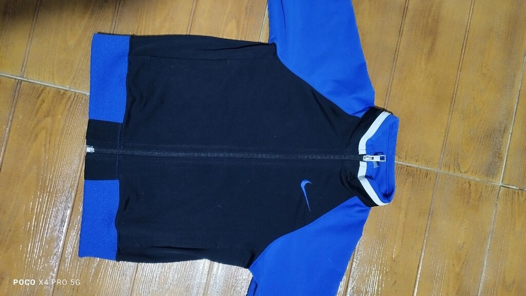 #Nike çocuk likralı sweat mont Kız erkek giyer.Piyasası pahalıdır