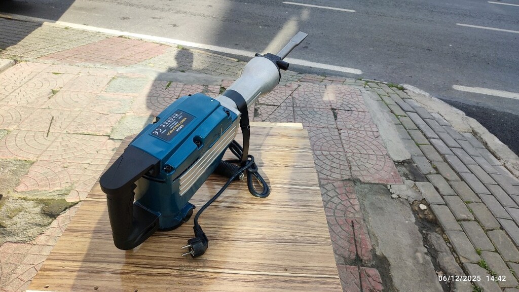16KG ELEKTRİKLİ KIRICI HİLTİ - 4
