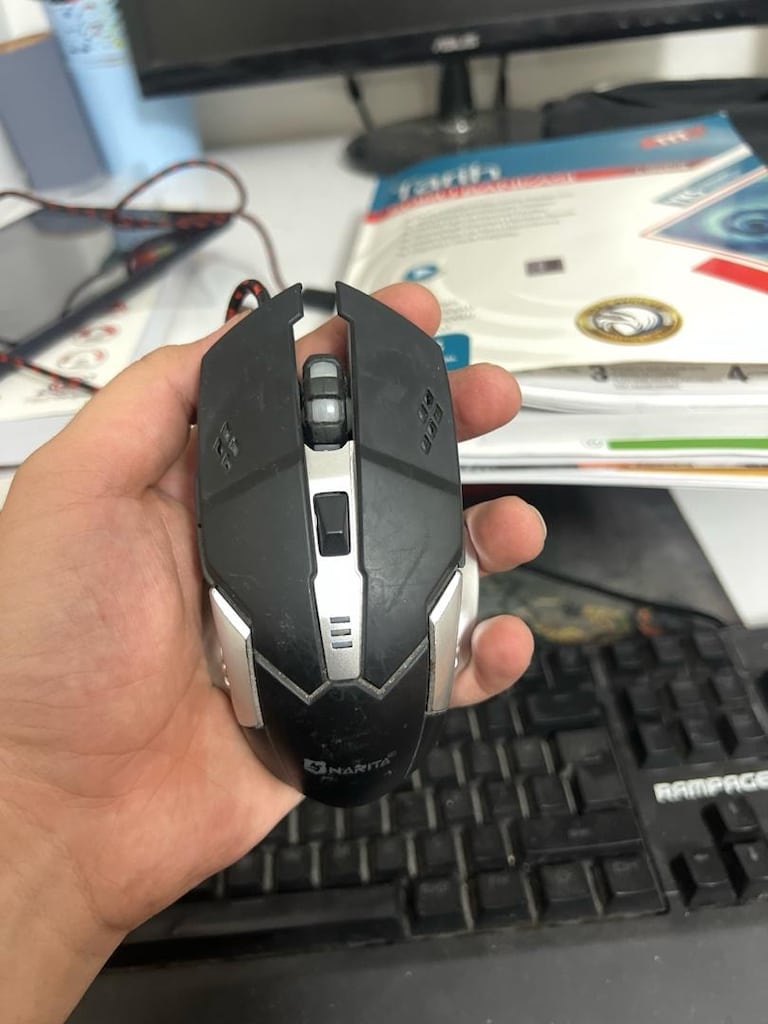 Sorunsuz Çalışan Oyuncu Klavyesi, Mouse, Monitör ve Kamera Seti - 2