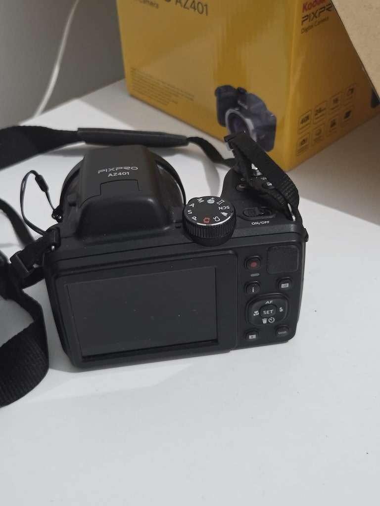 Kodak Pixpro AZ401 Fotoğraf Makinesi - 3