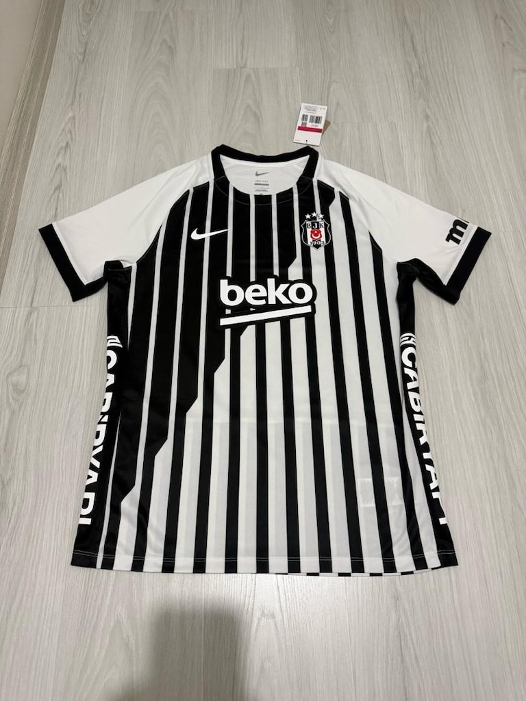 Beşiktaş forma