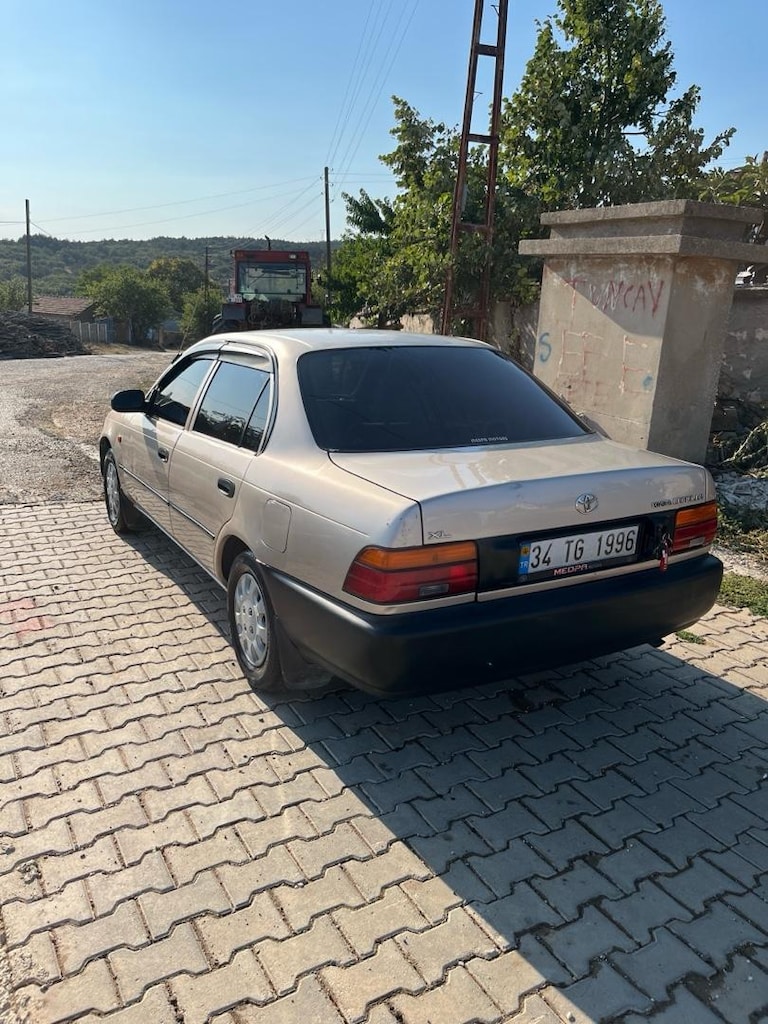 Efsane kasa Toyota Coralla 1.3 XL - 3