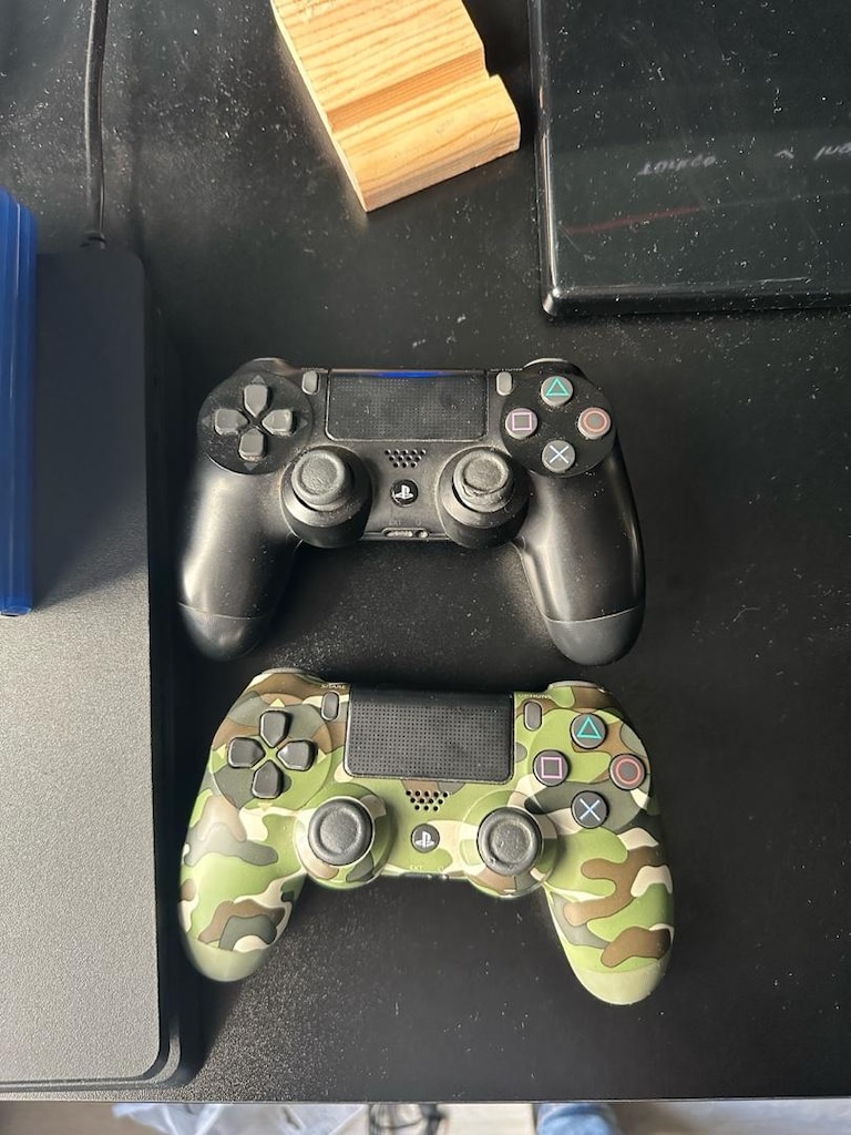 500 Gb Playstation 4 - 2