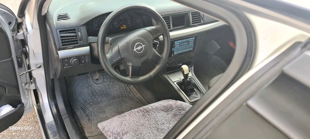 Opel Vectra c 1.6 16 - 8